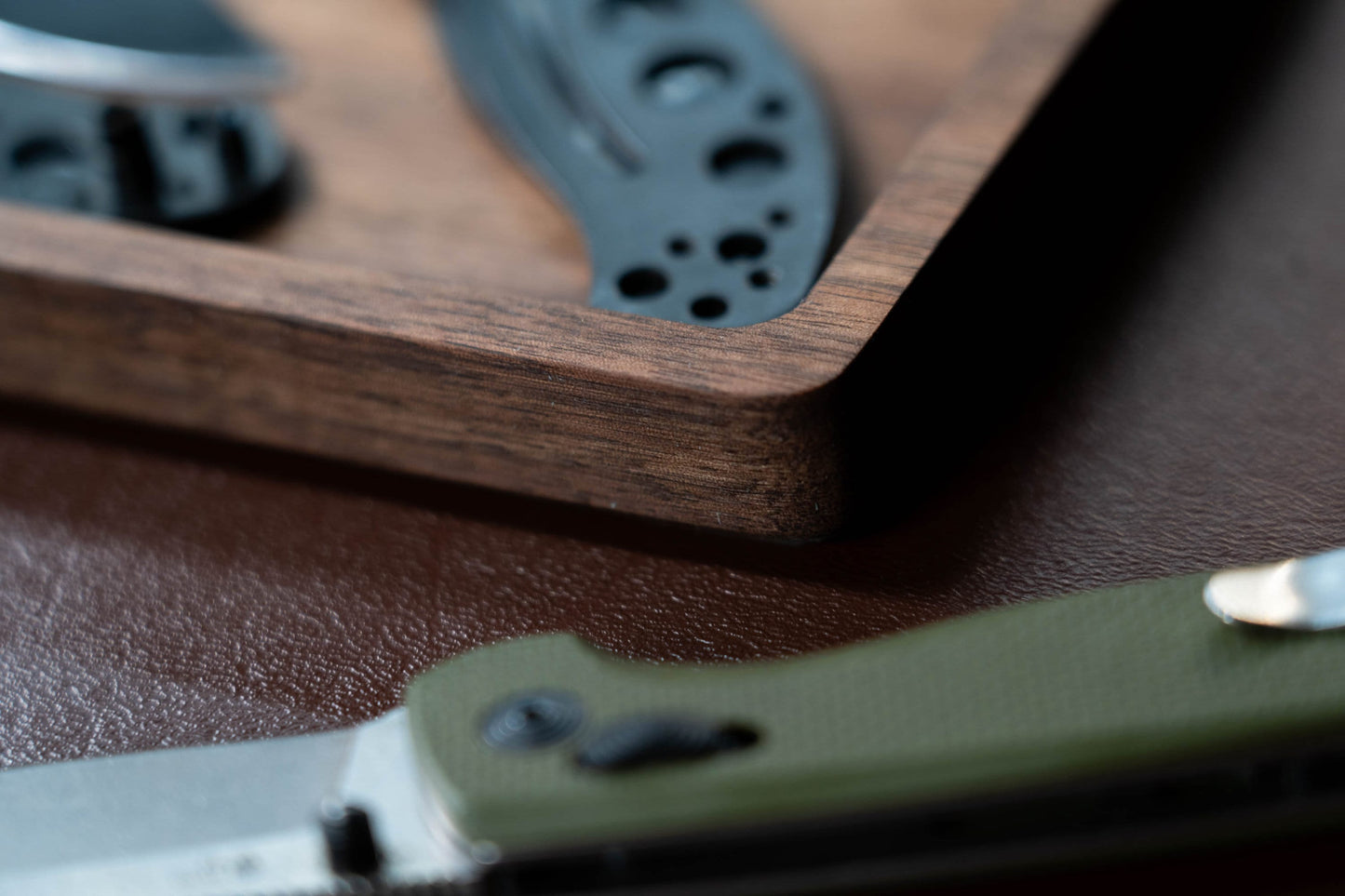 EDC Knife Maintenance Takedown Tray - Skull and Crossbones